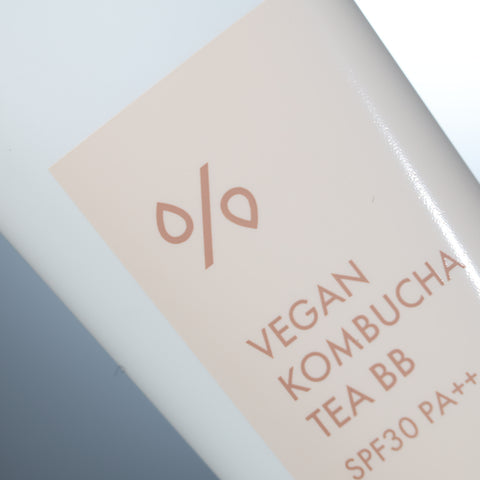 DR.CEURACLE VEGAN KOMBUCHA TEA BB SPF30+ PA++ 30ml