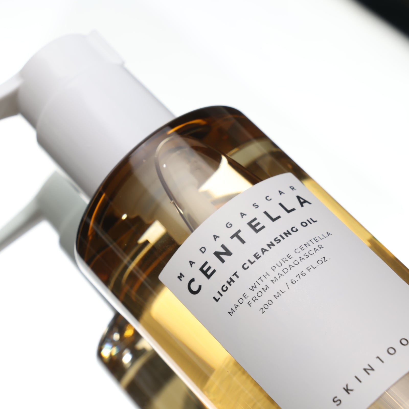 SKIN1004 Madagascar Centella Light Cleansing Oil 200ml