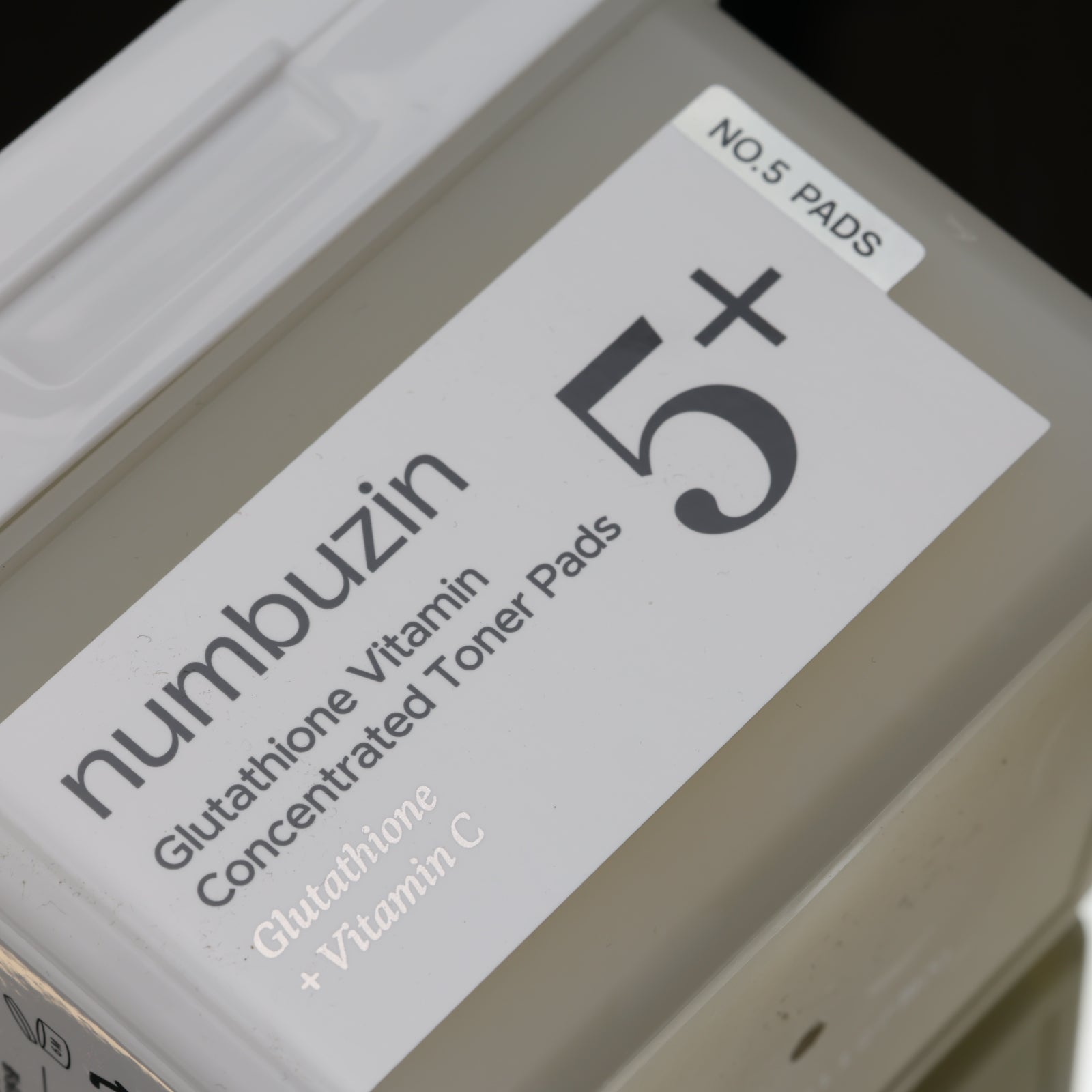 Numbuzin No.5 Vitamin-Niacinamide Concentrated Pad 180ml (70 pads)